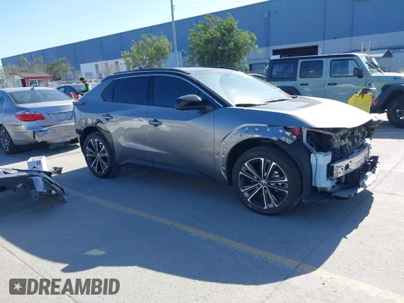 ✅ 2023 Toyota bZ4X Limited • VIN: JTMAAAAA6PA001558 • Lot: 44487002. Listed on IAAI with 42,167 mi. Free auction sales archive from the USA and detailed vehicle history report at DreamBid. Image 1.