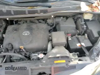 ✅ 2017 Toyota Sienna XLE • VIN: 5TDDZ3DC9HS177278 • Lot: 89831705. Listed on Copart with 100,563 mi. Free auction sales archive from the USA and detailed vehicle history report at DreamBid. Image 14.