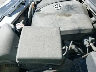 ✅ 2018 Toyota Sienna XLE • VIN: 5TDDZ3DC9JS206879 • Lot: 43392702. Wystawiony na IAAI z przebiegiem 97 589 mil. Bezpłatny archiwum sprzedaży aukcyjnych z USA i szczegółowy raport historii pojazdu na DreamBid. Zdjęcie 19.