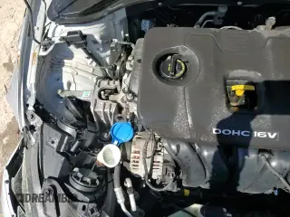 ✅ 2017 Hyundai Elantra Value Edition • VIN: 5NPD84LF7HH170081 • Lot: 84054105. Listed on Copart with 76,694 mi. Free auction sales archive from the USA and detailed vehicle history report at DreamBid. Image 15.