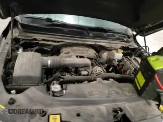 ✅ 2019 Ram 1500 Laramie • VIN: 1C6SRFJT7KN736148 • Lot: 91296005. Wystawiony na Copart z przebiegiem 121 464 mil. Bezpłatny archiwum sprzedaży aukcyjnych z USA i szczegółowy raport historii pojazdu na DreamBid. Zdjęcie 15.