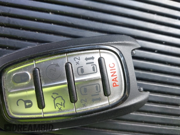 ✅ 2022 Chrysler Pacifica Touring L • VIN: 2C4RC1BG8NR106997 • Lot: 43502668. Wystawiony na IAAI z przebiegiem 226 767 mil. Bezpłatny archiwum sprzedaży aukcyjnych z USA i szczegółowy raport historii pojazdu na DreamBid. Zdjęcie 11.