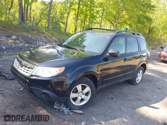 ✅ 2013 Subaru Forester X • VIN: JF2SHABC4DG444026 • Lot: 45190671. Wystawiony na IAAI z przebiegiem 135 791 mil. Bezpłatny archiwum sprzedaży aukcyjnych z USA i szczegółowy raport historii pojazdu na DreamBid. Zdjęcie 2.