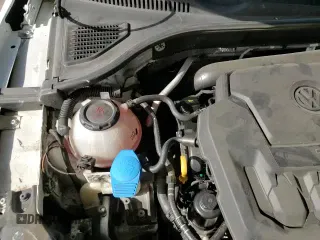 ✅ 2021 Volkswagen Passat SE • VIN: 1VWSA7A35MC018793 • Lot: 92304935. Listed on Copart with 60,631 mi. Free auction sales archive from the USA and detailed vehicle history report at DreamBid. Image 15.