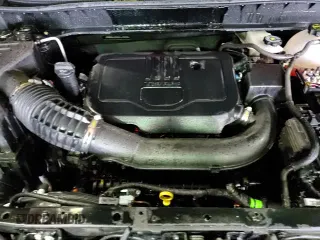 2024 Chevrolet Blazer LT z VIN 3GNKBJR40RS198008, wystawiony jako Copart lot #50523015 z przebiegiem 27 564 mil mil oraz Nie do naprawy • Non repairable. Historia ofert i sprzedaży dostępna na DreamBid. Obrazek 15.