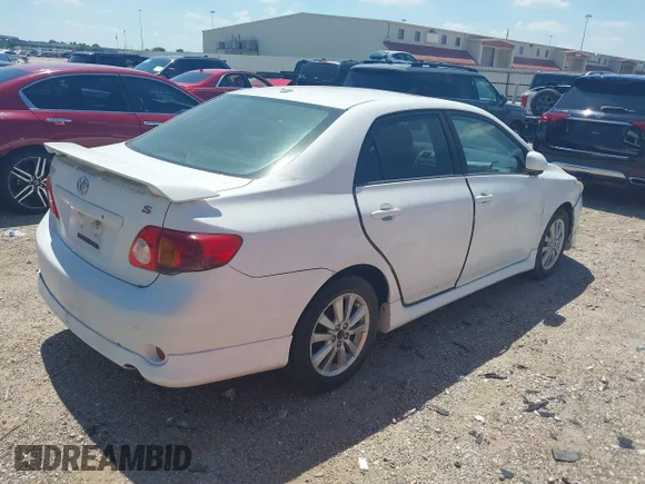 ✅ 2010 Toyota Corolla LE • VIN: 2T1BU4EE5AC524597 • Lot: 45115858. Wystawiony na IAAI z przebiegiem 198 698 mil. Bezpłatny archiwum sprzedaży aukcyjnych z USA i szczegółowy raport historii pojazdu na DreamBid. Zdjęcie 4.