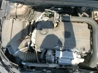 2020 Chevrolet Malibu LT z VIN 1G1ZD5ST2LF068195, wystawiony jako Copart lot #80514105 z przebiegiem 130 914 mil mil oraz Szkoda całkowita • Salvage title. Historia ofert i sprzedaży dostępna na DreamBid. Obrazek 15.