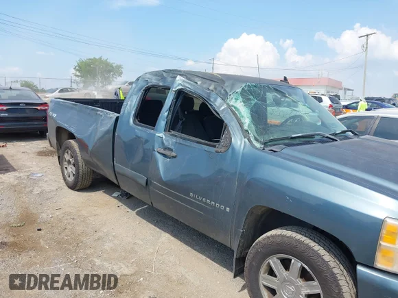 ✅ 2007 Chevrolet Silverado 1500 2LT • VIN: 1GCEK19J97E500592 • Lot: 42553056. Wystawiony na IAAI z przebiegiem 245 655 mil. Bezpłatny archiwum sprzedaży aukcyjnych z USA i szczegółowy raport historii pojazdu na DreamBid. Zdjęcie 6.