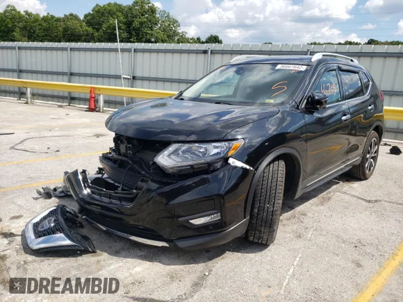✅ 2020 Nissan Rogue SV • VIN: 5N1AT2MT4LC706723 • Lot: 56661642. Wystawiony na Copart z przebiegiem Nie podano. Bezpłatny archiwum sprzedaży aukcyjnych z USA i szczegółowy raport historii pojazdu na DreamBid. Zdjęcie 2.