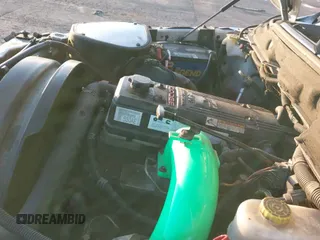 2006 Dodge 3500 SLT z VIN 3D7LX38C06G263107, wystawiony jako IAAI lot #41248069 z przebiegiem 213 631 mil mil oraz . Historia ofert i sprzedaży dostępna na DreamBid. Obrazek 20.