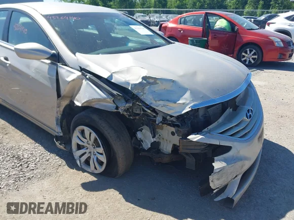 ✅ 2011 Hyundai Sonata GLS • VIN: 5NPEB4AC0BH096539 • Лот: 45264140. Опубліковано раніше на IAAI з пробігом 196 268 миль. Безкоштовний доступ до архіву аукціонних продажів зі США та докладний звіт про історію автомобіля на DreamBid. Зображення 6.