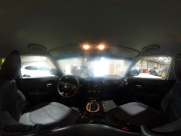 ✅ 2015 Kia Soul • VIN: KNDJN2A23F7180866 • Lot: 43960307. Wystawiony na IAAI z przebiegiem 115 680 mil. Bezpłatny archiwum sprzedaży aukcyjnych z USA i szczegółowy raport historii pojazdu na DreamBid. Zdjęcie 18.