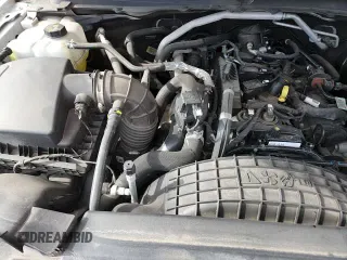 ✅ 2022 Ford Ranger XL • VIN: 1FTER4FH5NLD47667 • Lot: 70096995. Wystawiony na Copart z przebiegiem 45 225 mil. Bezpłatny archiwum sprzedaży aukcyjnych z USA i szczegółowy raport historii pojazdu na DreamBid. Zdjęcie 13.