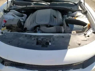 ✅ 2020 Dodge Charger R/T • VIN: 2C3CDXCT9LH234450 • Lot: 84017865. Wystawiony na Copart z przebiegiem 102 989 mil. Bezpłatny archiwum sprzedaży aukcyjnych z USA i szczegółowy raport historii pojazdu na DreamBid. Zdjęcie 15.