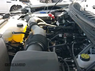 ✅ 2025 Ford Expedition Active • VIN: 1FMJU1J8XSEA09101 • Lot: 43241947. Wystawiony na IAAI z przebiegiem 17 344 mil. Bezpłatny archiwum sprzedaży aukcyjnych z USA i szczegółowy raport historii pojazdu na DreamBid. Zdjęcie 18.