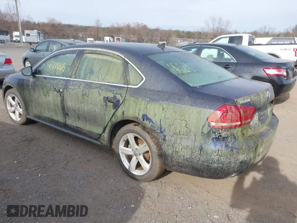 ✅ 2012 Volkswagen Passat SE • VIN: 1VWBN7A39CC093273 • Lot: 43718165. Wystawiony na IAAI z przebiegiem 70 311 mil. Bezpłatny archiwum sprzedaży aukcyjnych z USA i szczegółowy raport historii pojazdu na DreamBid. Zdjęcie 3.