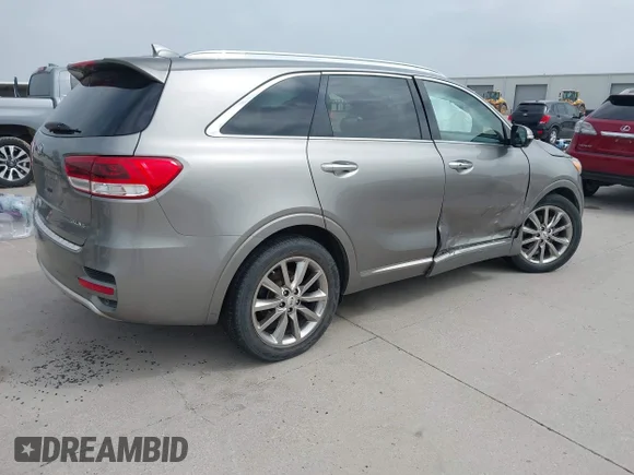 ✅ 2017 Kia Sorento SX • VIN: 5XYPK4A50HG294872 • Lot: 44967844. Wystawiony na IAAI z przebiegiem 183 218 mil. Bezpłatny archiwum sprzedaży aukcyjnych z USA i szczegółowy raport historii pojazdu na DreamBid. Zdjęcie 4.
