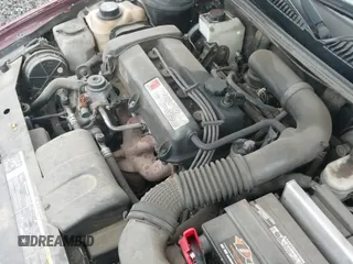 ✅ 2001 Saturn SL • VIN: 1G8ZJ52771Z304798 • Lot: 43826257. Wystawiony na IAAI z przebiegiem 111 754 mil. Bezpłatny archiwum sprzedaży aukcyjnych z USA i szczegółowy raport historii pojazdu na DreamBid. Zdjęcie 13.