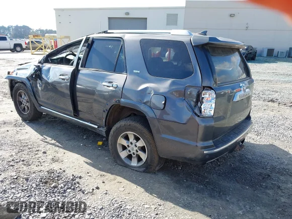 ✅ 2010 Toyota 4Runner SR5 • VIN: JTEZU5JR5A5013140 • Lot: 43868767. Wystawiony na IAAI z przebiegiem 209 962 mil. Bezpłatny archiwum sprzedaży aukcyjnych z USA i szczegółowy raport historii pojazdu na DreamBid. Zdjęcie 3.