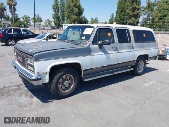 ✅ 1990 GMC Suburban • VIN: 1GKGR26NXLF528203 • Лот: 42731684. Опубліковано раніше на IAAI з пробігом 185 736 миль. Безкоштовний доступ до архіву аукціонних продажів зі США та докладний звіт про історію автомобіля на DreamBid. Зображення 6.