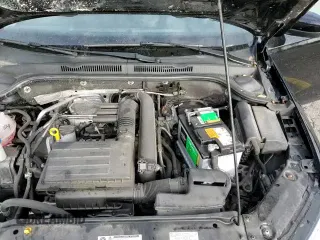 ✅ 2018 Volkswagen Jetta SE • VIN: 3VWDB7AJ9JM218266 • Lot: 86818675. Wystawiony na Copart z przebiegiem 53 572 mil. Bezpłatny archiwum sprzedaży aukcyjnych z USA i szczegółowy raport historii pojazdu na DreamBid. Zdjęcie 16.