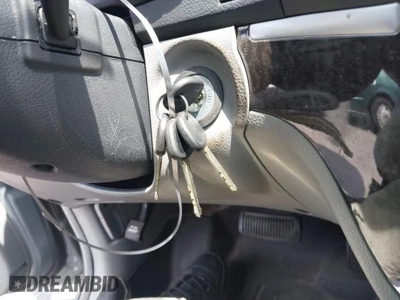 ✅ 2008 Hyundai Santa Fe GLS • VIN: 5NMSG13D88H135456 • Lot: 45157447. Wystawiony na IAAI z przebiegiem 132 981 mil. Bezpłatny archiwum sprzedaży aukcyjnych z USA i szczegółowy raport historii pojazdu na DreamBid. Zdjęcie 11.
