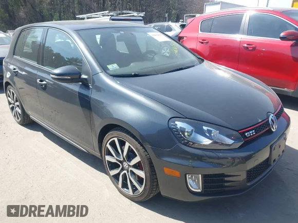 ✅ 2013 Volkswagen Golf GTI Autobahn • VIN: WVWHD7AJ5DW030007 • Lot: 42065831. Wystawiony na IAAI z przebiegiem 130 880 mil. Bezpłatny archiwum sprzedaży aukcyjnych z USA i szczegółowy raport historii pojazdu na DreamBid. Zdjęcie 1.