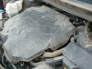 ✅ 2019 Kia Sedona EX • VIN: KNDMB5C1XK6540310 • Lot: 42389498. Wystawiony na IAAI z przebiegiem 104 586 mil. Bezpłatny archiwum sprzedaży aukcyjnych z USA i szczegółowy raport historii pojazdu na DreamBid. Zdjęcie 19.