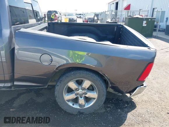 ✅ 2018 Ram 1500 SLT • VIN: 1C6RR7GM3JS230739 • Лот: 39968112. Опубліковано раніше на IAAI з пробігом 175 151 миль. Безкоштовний доступ до архіву аукціонних продажів зі США та докладний звіт про історію автомобіля на DreamBid. Зображення 6.