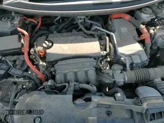 ✅ 2019 Honda Clarity Touring • VIN: JHMZC5F33KC005769 • Lot: 67684745. Wystawiony na Copart z przebiegiem 69 582 mil. Bezpłatny archiwum sprzedaży aukcyjnych z USA i szczegółowy raport historii pojazdu na DreamBid. Zdjęcie 15.