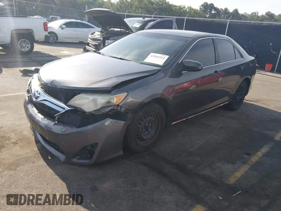 ✅ 2013 Toyota Camry SE • VIN: 4T1BF1FK0DU653752 • Lot: 45282264. Wystawiony na IAAI z przebiegiem 227 834 mil. Bezpłatny archiwum sprzedaży aukcyjnych z USA i szczegółowy raport historii pojazdu na DreamBid. Zdjęcie 2.