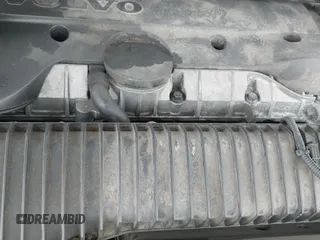 ✅ 2016 Volvo S60 T5 Platinum • VIN: LYV612TMXGB096928 • Lot: 41662549. Wystawiony na IAAI z przebiegiem 125 937 mil. Bezpłatny archiwum sprzedaży aukcyjnych z USA i szczegółowy raport historii pojazdu na DreamBid. Zdjęcie 19.