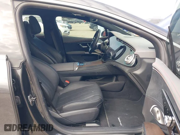 ✅ 2023 Mercedes-Benz EQS 580 • VIN: W1KCG4EB3PA033093 • Lot: 44302331. Wystawiony na IAAI z przebiegiem 9 291 mil. Bezpłatny archiwum sprzedaży aukcyjnych z USA i szczegółowy raport historii pojazdu na DreamBid. Zdjęcie 5.