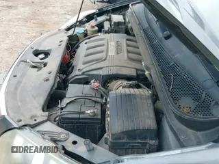 ✅ 2010 Honda Odyssey Touring • VIN: 5FNRL3H99AB111555 • Lot: 42533626. Listed on IAAI with 239,186 mi. Free auction sales archive from the USA and detailed vehicle history report at DreamBid. Image 13.