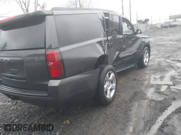 ✅ 2015 Chevrolet Suburban LT • VIN: 1GNSKJKCXFR250101 • Lot: 44008920. Wystawiony na IAAI z przebiegiem Nie podano. Bezpłatny archiwum sprzedaży aukcyjnych z USA i szczegółowy raport historii pojazdu na DreamBid. Zdjęcie 4.