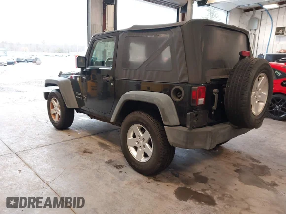 ✅ 2014 Jeep Wrangler Sport • VIN: 1C4AJWAG9EL158326 • Lot: 44562919. Wystawiony na IAAI z przebiegiem 171 247 mil. Bezpłatny archiwum sprzedaży aukcyjnych z USA i szczegółowy raport historii pojazdu na DreamBid. Zdjęcie 3.