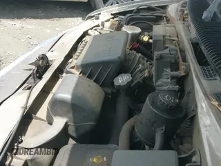 ✅ 2003 GMC Safari • VIN: 1GKDM19XX3B507903 • Lot: 42609918. Listed on IAAI with 304,678 mi. Free auction sales archive from the USA and detailed vehicle history report at DreamBid. Image 12.