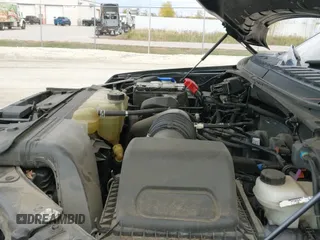 ✅ 2019 Ford F-150 XL • VIN: 1FTFW1E57KKC69400 • Lot: 43500764. Wystawiony na IAAI z przebiegiem 140 780 mil. Bezpłatny archiwum sprzedaży aukcyjnych z USA i szczegółowy raport historii pojazdu na DreamBid. Zdjęcie 19.