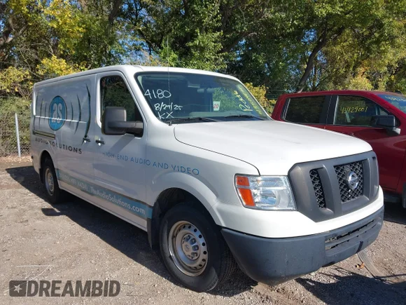 ✅ 2015 Nissan NV SV • VIN: 1N6BF0KL4FN804180 • Lot: 43504838. Wystawiony na IAAI z przebiegiem 123 285 mil. Bezpłatny archiwum sprzedaży aukcyjnych z USA i szczegółowy raport historii pojazdu na DreamBid. Zdjęcie 1.