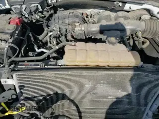 ✅ 2020 Ford F-150 XL • VIN: 1FTMF1CB1LKF01328 • Lot: 83837195. Wystawiony na Copart z przebiegiem 99 998 mil. Bezpłatny archiwum sprzedaży aukcyjnych z USA i szczegółowy raport historii pojazdu na DreamBid. Zdjęcie 13.