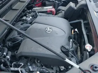 ✅ 2021 Toyota Highlander XLE • VIN: 5TDGZRBH0MS137163 • Lot: 43652069. Listed on IAAI with 25,992 mi. Free auction sales archive from the USA and detailed vehicle history report at DreamBid. Image 20.