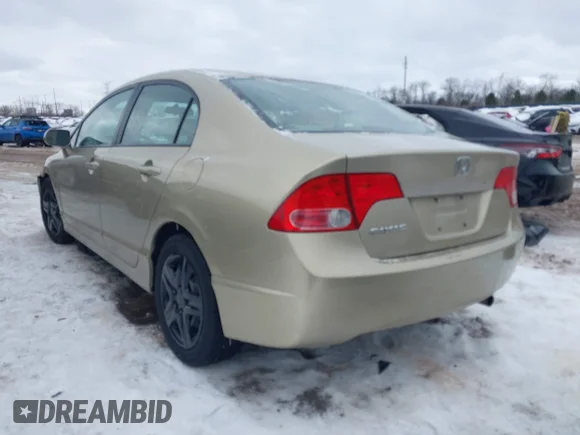 ✅ 2007 Honda Civic LX • VIN: 1HGFA16537L113998 • Lot: 43899855. Wystawiony na IAAI z przebiegiem 118 607 mil. Bezpłatny archiwum sprzedaży aukcyjnych z USA i szczegółowy raport historii pojazdu na DreamBid. Zdjęcie 3.