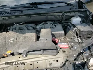 ✅ 2017 Toyota Highlander XLE • VIN: 5TDKZRFH0HS209702 • Лот: 80623875. Опубликован ранее на Copart с пробегом 86 075 миль. Бесплатный доступ к архиву аукционных продаж из США и подробный отчёт об истории автомобиля на DreamBid. Изображение 16.