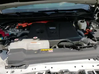 ✅ 2023 Toyota Sequoia SR5 • VIN: 7SVAAAAA1PX001521 • Lot: 65566325. Listed on Copart with 39,136 mi. Free auction sales archive from the USA and detailed vehicle history report at DreamBid. Image 14.