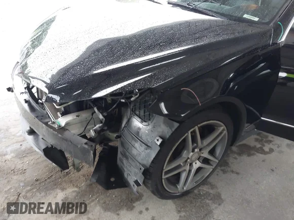 ✅ 2014 Mercedes-Benz E 350 • VIN: WDDKJ5KB9EF275958 • Lot: 43165795. Listed on IAAI with 124,537 mi. Free auction sales archive from the USA and detailed vehicle history report at DreamBid. Image 6.