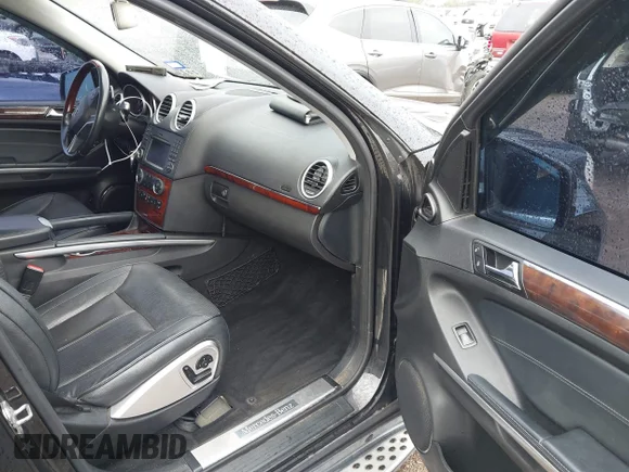 ✅ 2012 Mercedes-Benz GL 550 • VIN: 4JGBF8GE7CA788437 • Lot: 43750648. Wystawiony na IAAI z przebiegiem 160 768 mil. Bezpłatny archiwum sprzedaży aukcyjnych z USA i szczegółowy raport historii pojazdu na DreamBid. Zdjęcie 5.