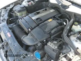 ✅ 2005 Mercedes-Benz C 230 Kompressor • VIN: WDBRF40J25F596883 • Lot: 42272101. Wystawiony na IAAI z przebiegiem 267 079 mil. Bezpłatny archiwum sprzedaży aukcyjnych z USA i szczegółowy raport historii pojazdu na DreamBid. Zdjęcie 12.