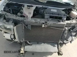 ✅ 2021 Chevrolet Express Cargo • VIN: 1GCWGAFP1M1308052 • Lot: 81656165. Wystawiony na Copart z przebiegiem 90 054 mil. Bezpłatny archiwum sprzedaży aukcyjnych z USA i szczegółowy raport historii pojazdu na DreamBid. Zdjęcie 13.