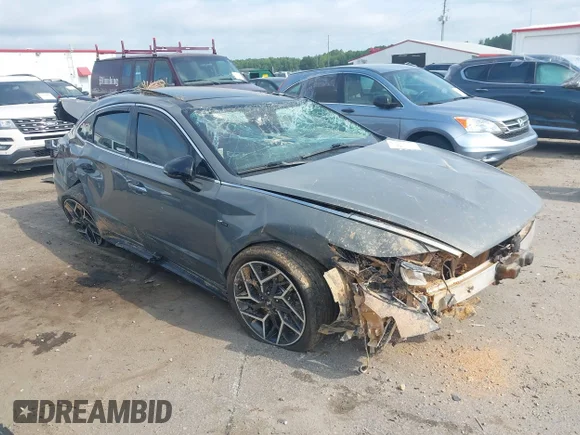 ✅ 2023 Hyundai Sonata N Line • VIN: KMHL14JC4PA260346 • Lot: 42694110. Wystawiony na IAAI z przebiegiem 62 788 mil. Bezpłatny archiwum sprzedaży aukcyjnych z USA i szczegółowy raport historii pojazdu na DreamBid. Zdjęcie 1.