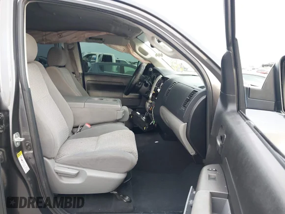 ✅ 2013 Toyota Tundra • VIN: 5TFEY5F13DX146515 • Lot: 43941387. Wystawiony na IAAI z przebiegiem 206 095 mil. Bezpłatny archiwum sprzedaży aukcyjnych z USA i szczegółowy raport historii pojazdu na DreamBid. Zdjęcie 5.